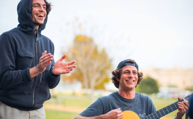 Los malagueños JavyPablo se embarcan en el segundo capítulo de su carrera musical