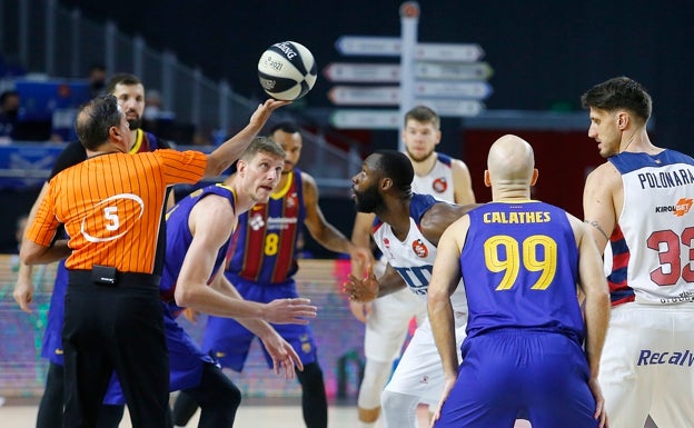 Hierrezuelo sobre la acción de Abromaitis y Davies en la Copa: «No es dos más uno»