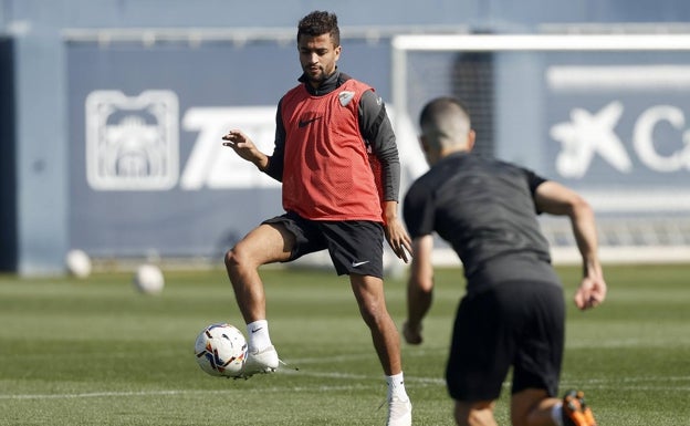 El Málaga, ante un obligado cambio de rumbo frente al Rayo