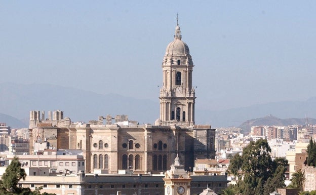 Templos, terrenos, aparcamientos y cementerios, entre los bienes registrados por la Iglesia en Málaga