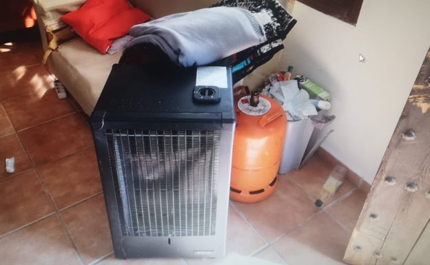 Un adolescente de 14 años se atrinchera en una casa y amenaza con hacer explotar dos bombonas de gas en Casarabonela