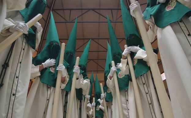 La Cofradía de Nueva Esperanza propone a sus hermanos un plan para salvar la economía de la hermandad