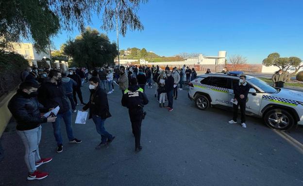 Cinco plazas de policías locales para más de cuatrocientos opositores en Antequera