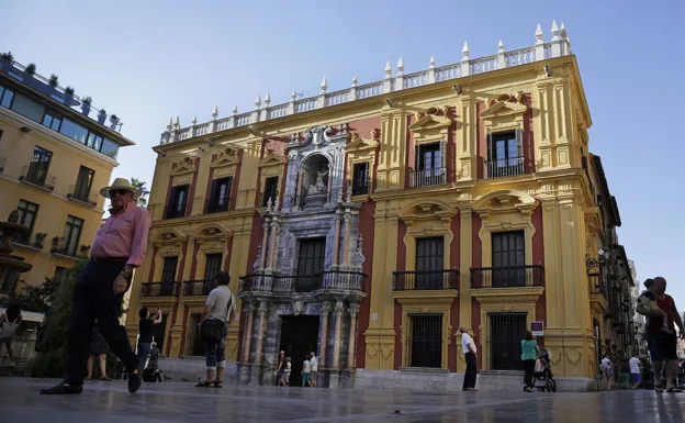 La primera exposición por el centenario de la Agrupación de Cofradías de Málaga empezará el 1 de mayo en el Palacio Episcopal