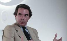 Aznar pide que los «errores lamentables» del emérito no «empañen» su legado institucional