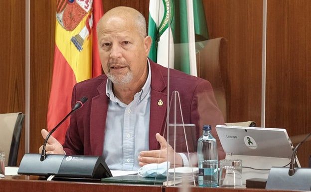 Imbroda, tajante contra el 'pin parental': «En nuestras aulas no hay adoctrinamiento ideológico»