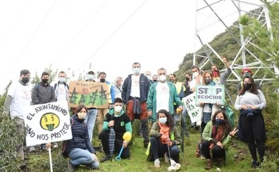 Manifestación en Benahavís contra las torres de alta tensión en Montemayor