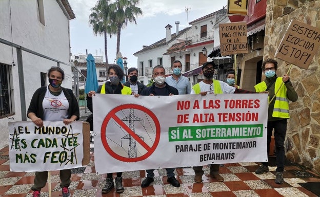 Reunión entre el Ayuntamiento y la plataforma contra las torres de alta tensión en Benahavís