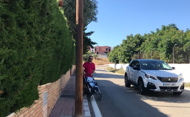 Vecinos de Chilches vuelven a denunciar la inseguridad vial en la travesía con la costa