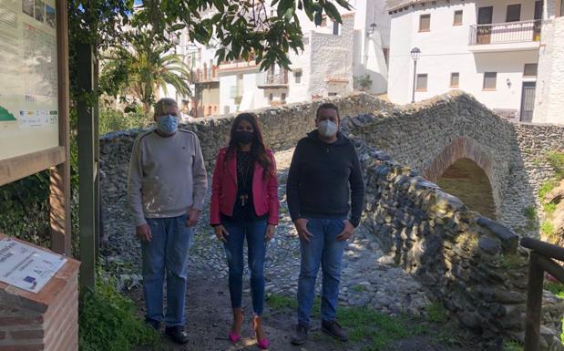 La Junta financia la iluminación del puente romano y la señalización de una ruta en Salares