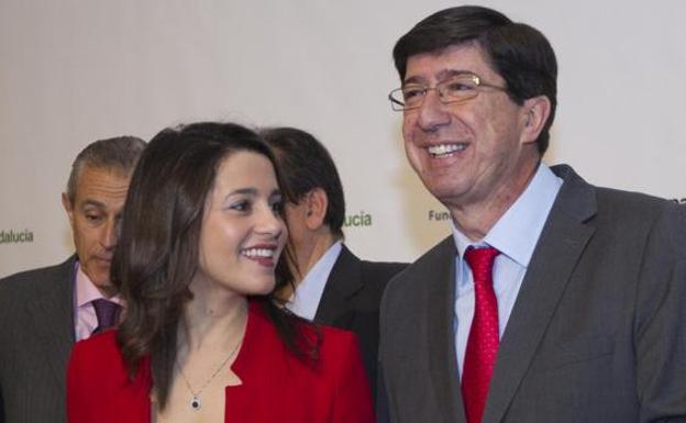 Marín apoya a Arrimadas, critica a Hervías y recuerda que el PP andaluz aboga por gobernar con Cs