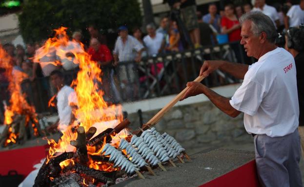 Marbella Activa retoma la iniciativa para convertir el espeto en Patrimonio de la Humanidad