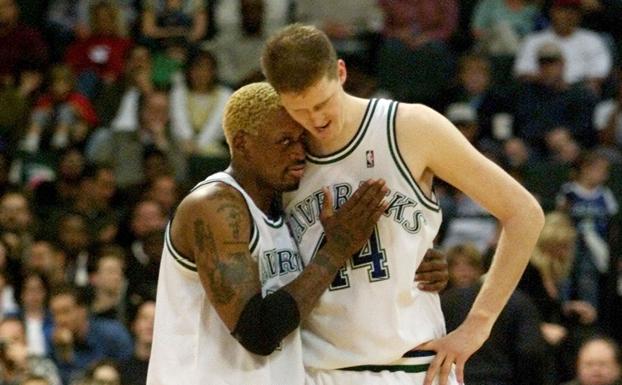 El exjugador de la NBA Shawn Bradley, parapléjico tras un accidente