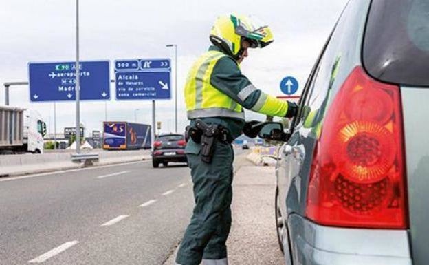 DGT: El «sospechoso» aumento de un tipo de multa durante la pandemia