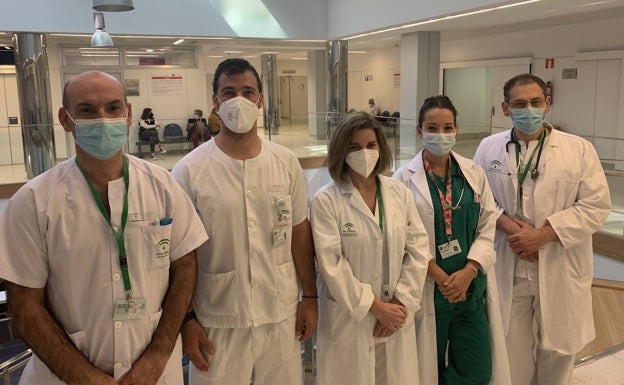 El Clínico pone en marcha un proyecto piloto para que sus profesionales dejen de fumar