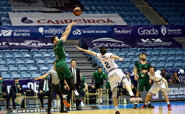 Vídeo: Así fue el canastón de Brizuela para ganar al Obradoiro