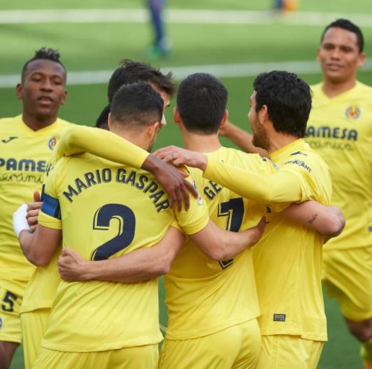 Vídeo: El Villarreal doblega a un Cádiz peleón en La Cerámica