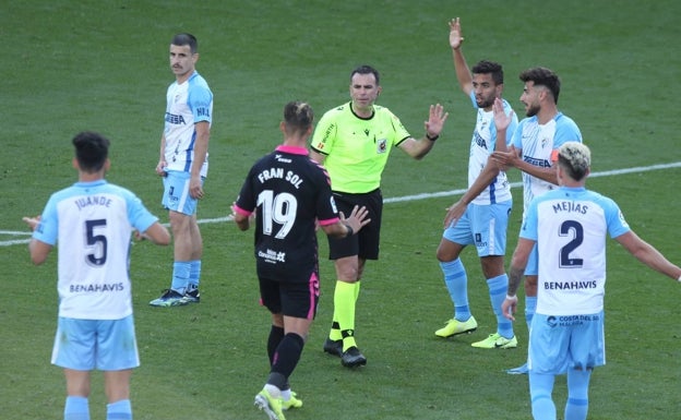 «El gol del Tenerife fue falta clara y achacable al árbitro»