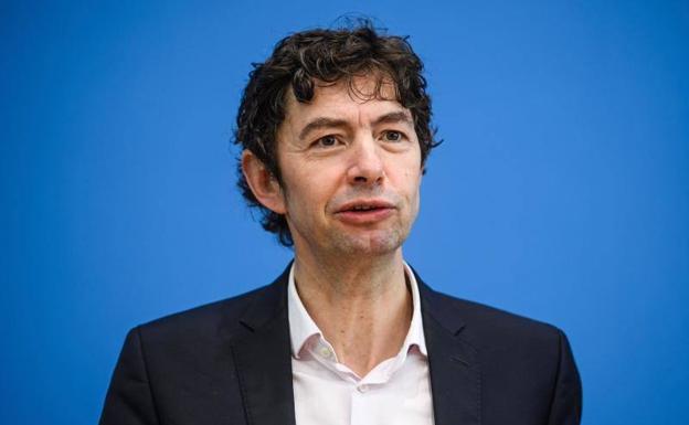 Un reputado virólogo alemán pone fecha a una nueva ola de coronavirus «tan grave como en Navidad»