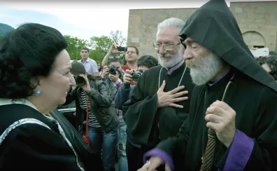 Montserrat Caballé regresa desde Armenia