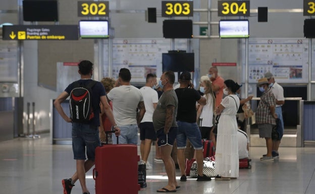 El alcalde de Málaga defiende la llegada de turistas pese a las restricciones a la movilidad en la provincia