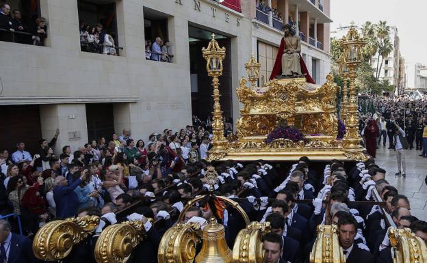 El obispo se dirigirá a los cofrades de Estudiantes en su casa hermandad la tarde del Lunes Santo