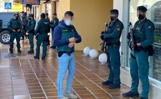 Una veintena de detenidos en una macrooperación contra el tráfico de hachís en Málaga, Almería y Pontevedra