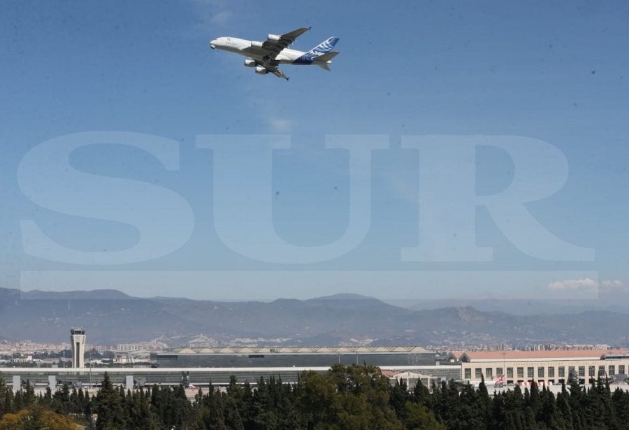 El avión de pasajeros más grande del mundo viene a Málaga en pruebas