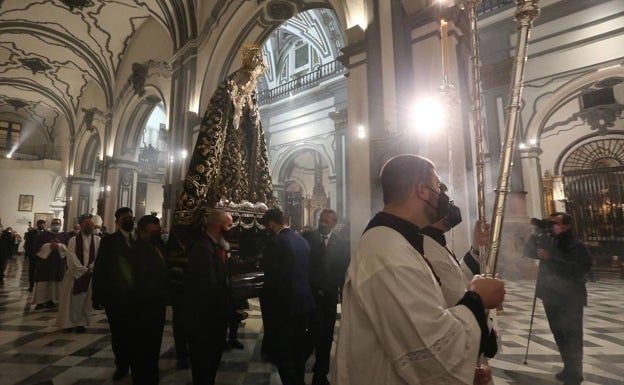Histórica procesión claustral de la Virgen de los Dolores de San Juan