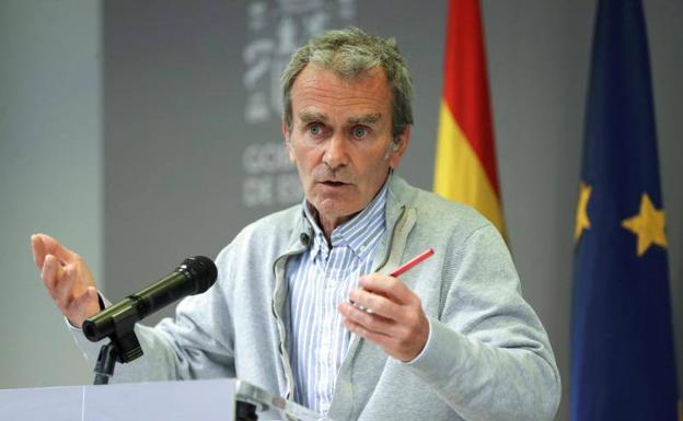 Fernando Simón: «Si mantenemos el control en Semana Santa, esta cuarta ola podría ser solo una olita o una onda»