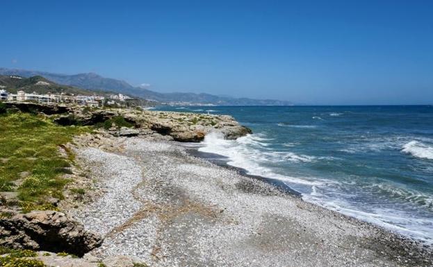 Muere ahogado un vecino ucraniano en una playa de Torrox