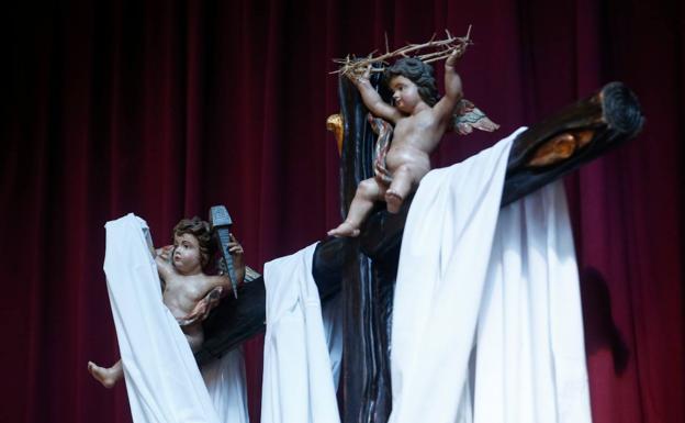 Salesianos: Cruz de angelitos para un nuevo ángel del cielo