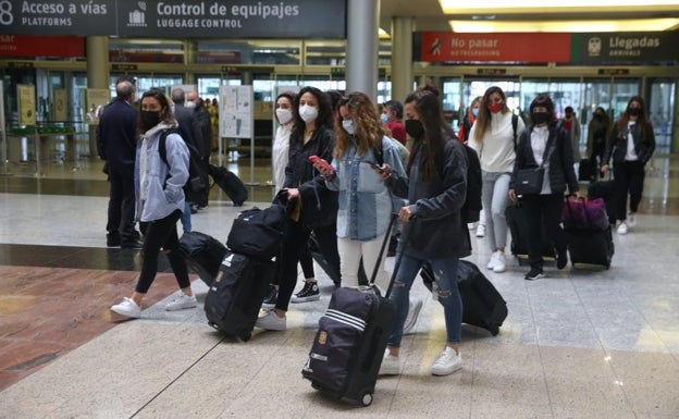 La selección española femenina ya está en Málaga para su concentración de diez días