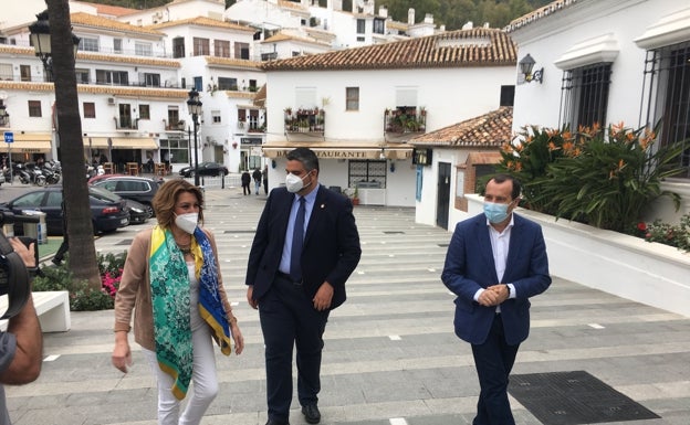 Mutismo de Susana Díaz en público, mientras hace campaña para las primarias