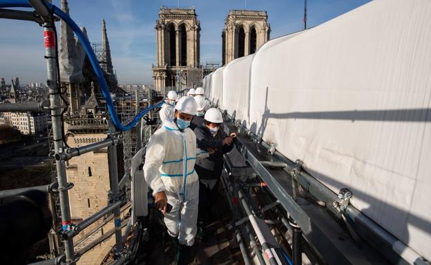 El lento resurgir de Notre-Dame