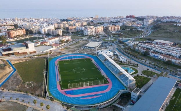 El Ayuntamiento de Estepona crea una guía deportiva con las 180 instalaciones y servicios que ofrece la ciudad