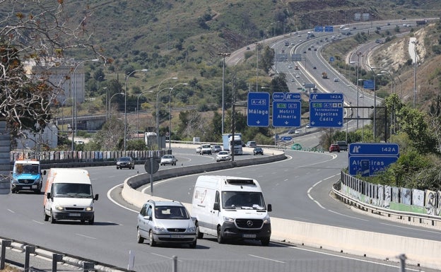 Usuarios, transportistas y la Junta rechazan el plan del Gobierno del peaje en las autovías