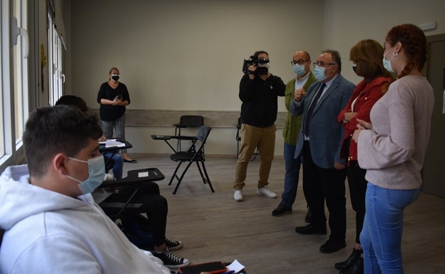 Alhaurín de la Torre pone en marcha un proyecto piloto de apoyo para combatir el absentismo escolar