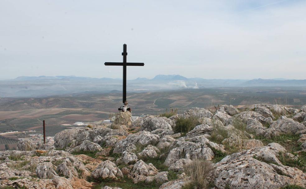 Nueve rutas de senderismo en Málaga donde las cruces son protagonistas