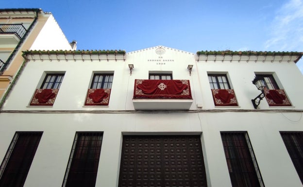 La Agrupación de Cofradías de la Semana Santa de Vélez-Málaga se prepara para soplar 75 velas