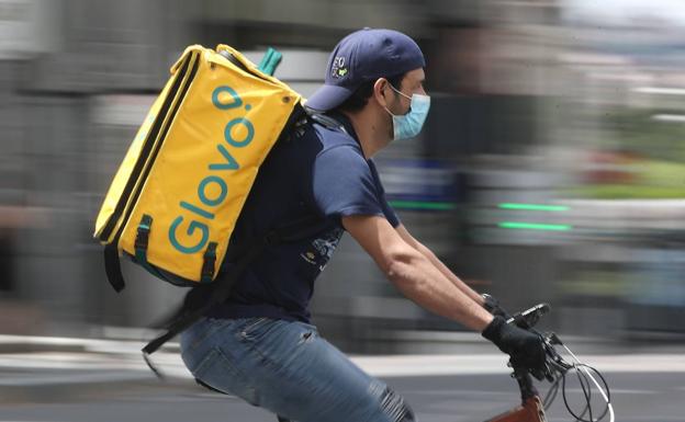 Glovo sufre un hackeo en España y las cuentas de repartidores y clientes aparecen a la venta en Internet