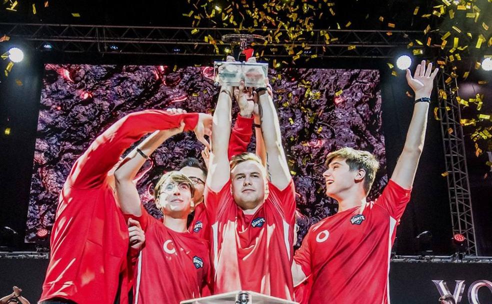 Así funcionan las competiciones de LOL, el e-sport más popular del mundo