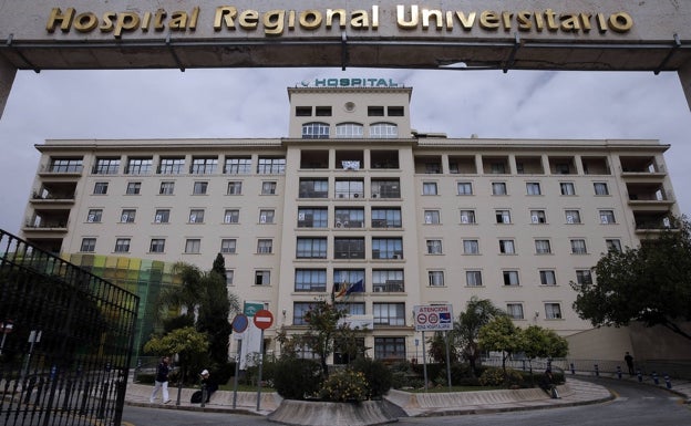 Los ingresos por coronavirus en las plantas y en UCI bajan en Málaga por cuarto día consecutivo
