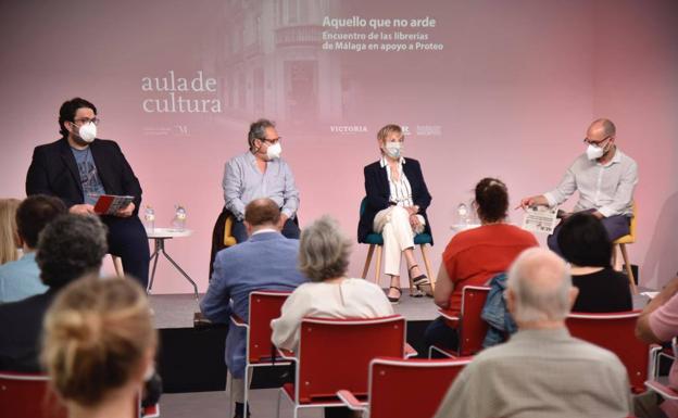 Así ha sido el Aula de Cultura SUR: los libreros de Málaga se unen para apoyar a Proteo
