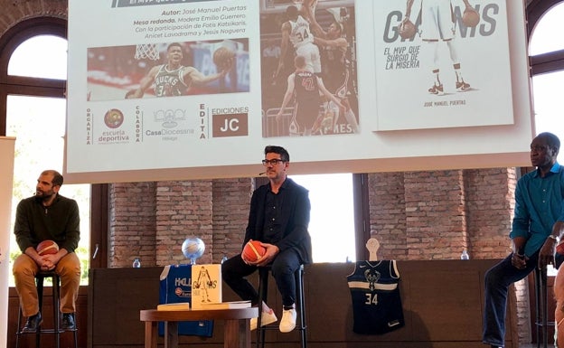 Katsikaris participó en la presentación del libro sobre Giannis Antetokounmpo