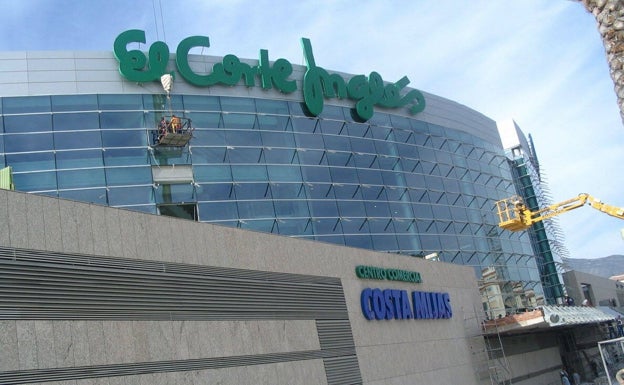 El Corte Inglés convertirá su centro de Mijas en un outlet de marcas