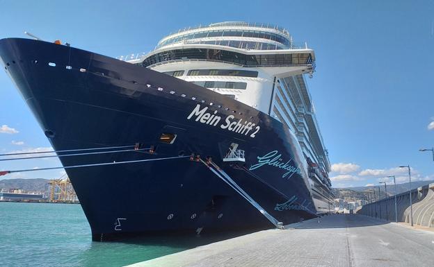 La naviera alemana TUI solicita operar a partir del 15 de junio el primer crucero nacional en Málaga