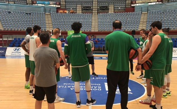 El Unicaja agota sus balas pendiente de lo que haga el Andorra