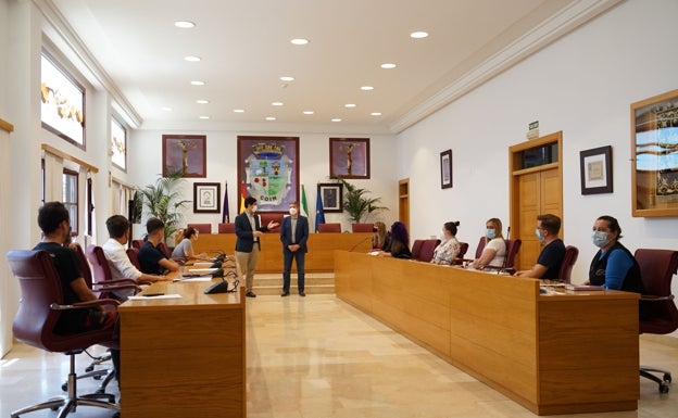 Coín alcanza las 800 licencias de apertura de negocios