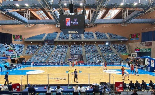 El público vuelve a la Liga ACB